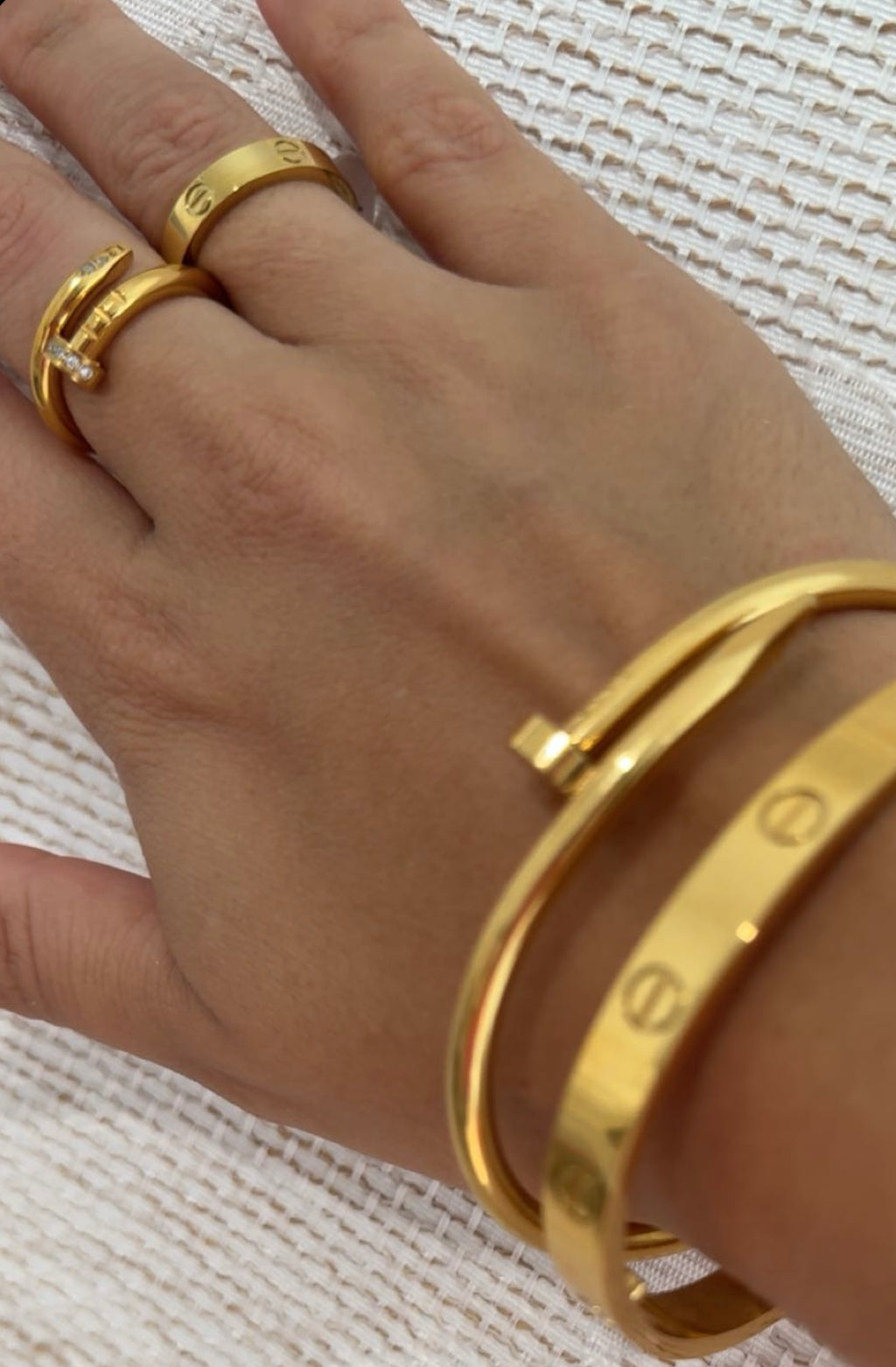 Nail Ring