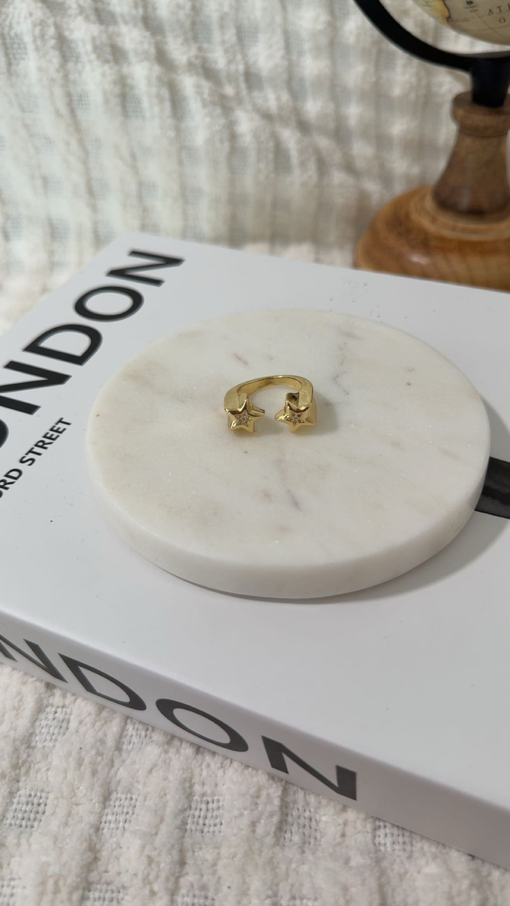 Double Shape Crystal Ring Start