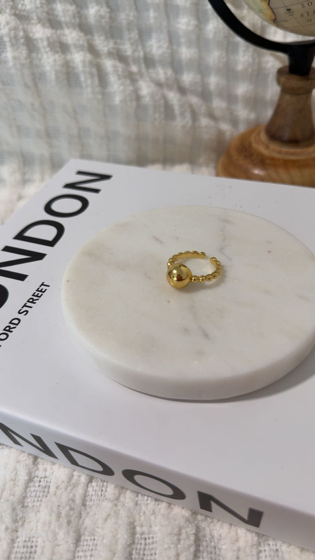 Beads dot Ring