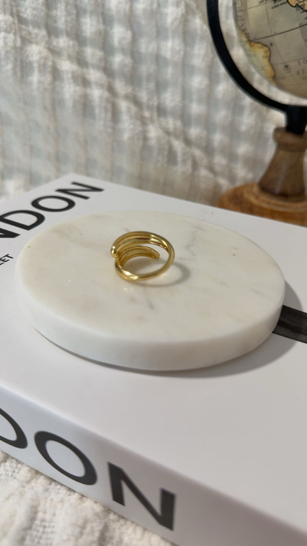 Chunky Crossed Ring